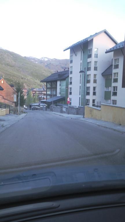 Apartamento Edificio Serraneu. Sierra Nevada. Granada מראה חיצוני תמונה