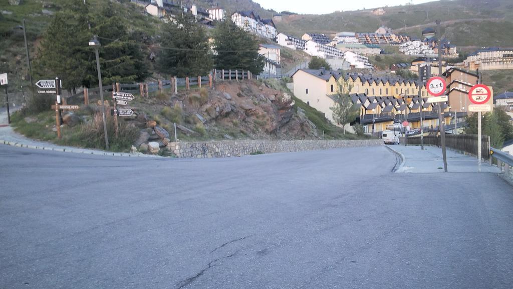 Apartamento Edificio Serraneu. Sierra Nevada. Granada מראה חיצוני תמונה